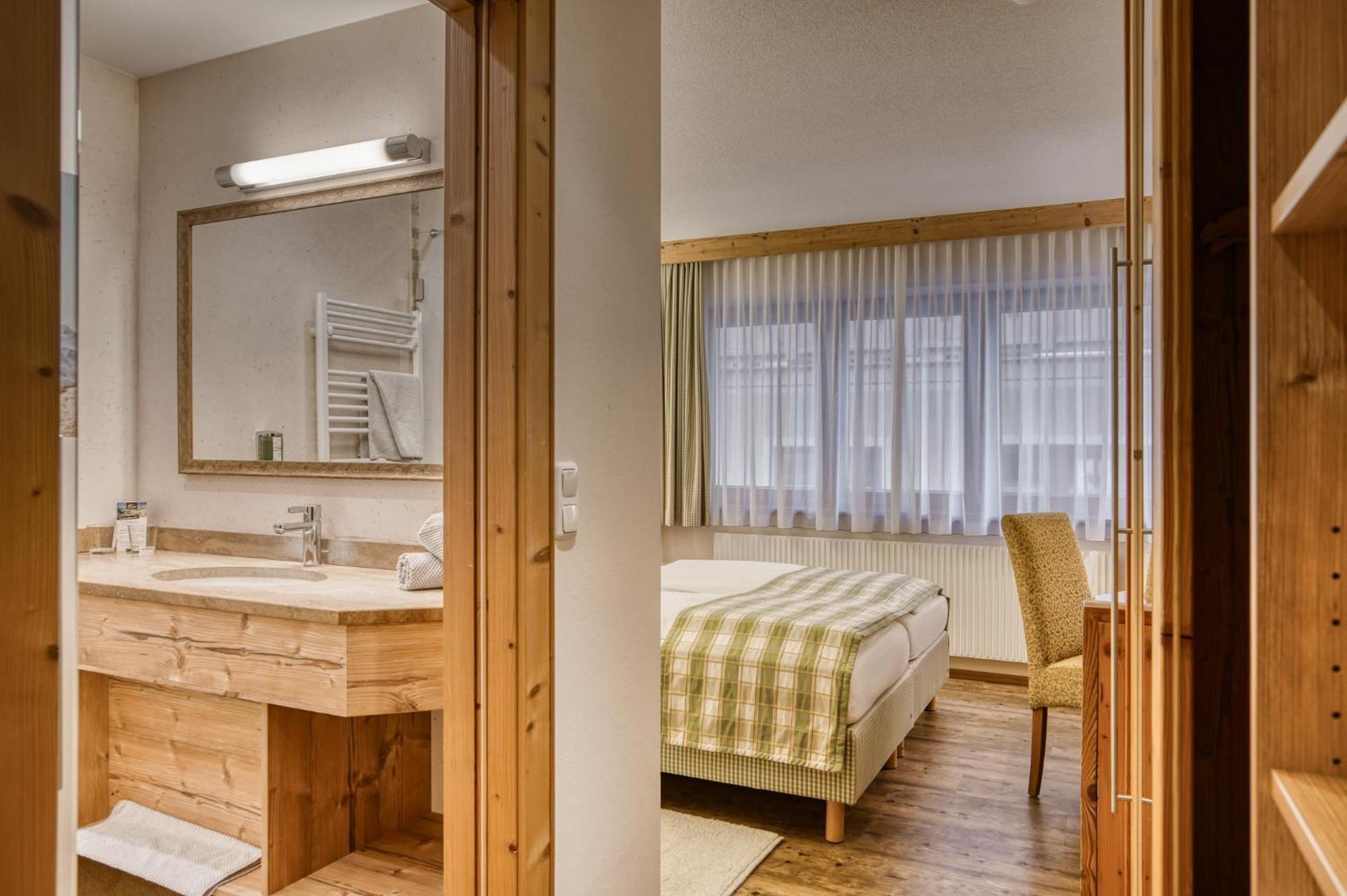 Hotel Alte Post Fieberbrunn Bagian luar foto