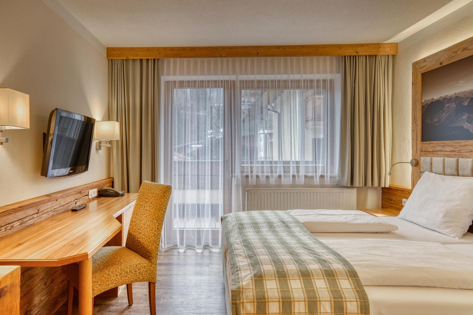 Hotel Alte Post Fieberbrunn Bagian luar foto