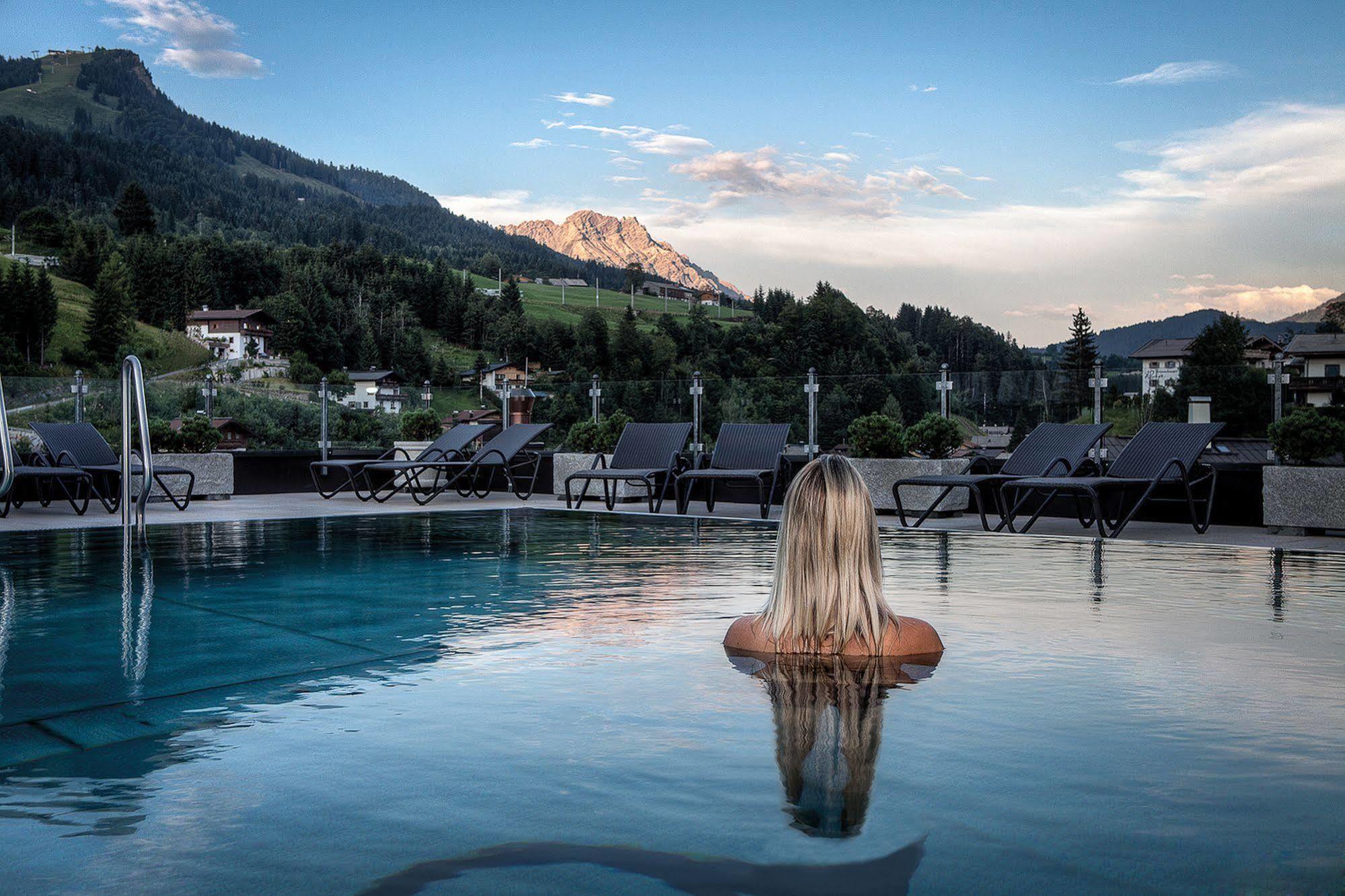 Hotel Alte Post Fieberbrunn Bagian luar foto